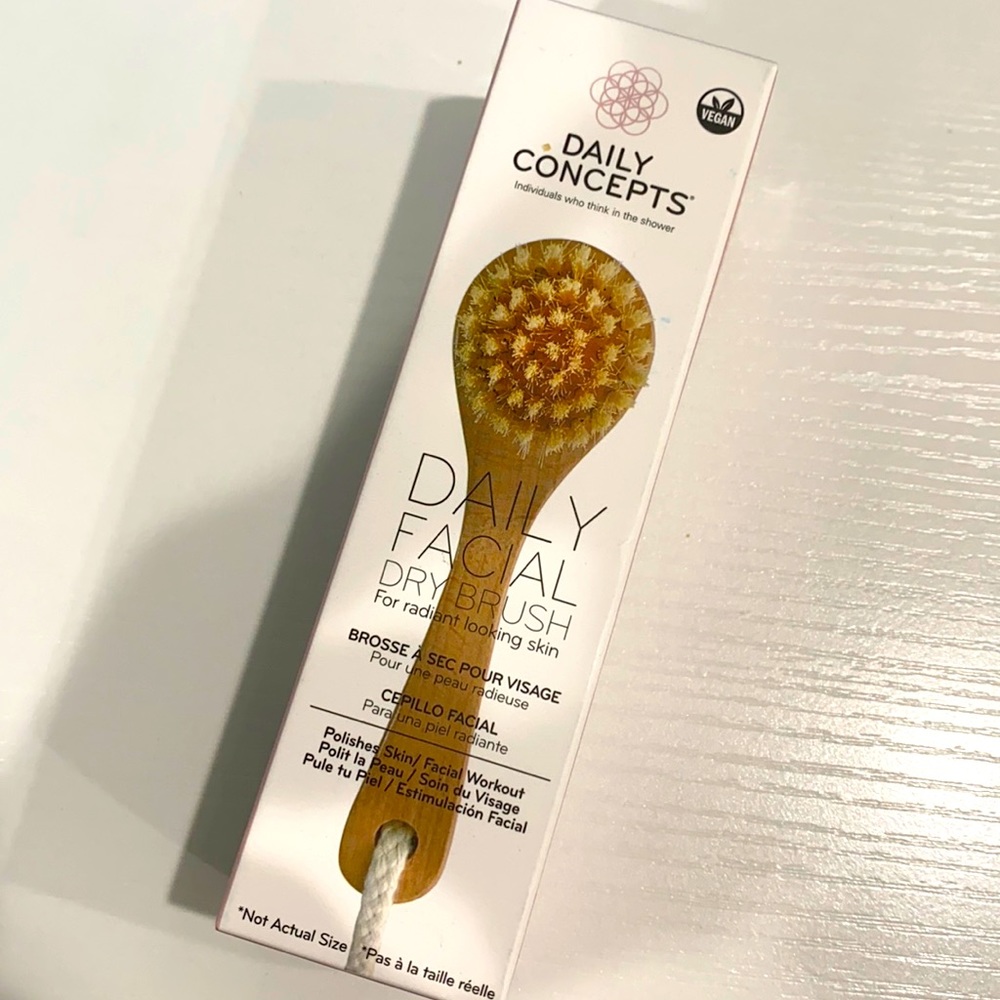 Daily Facial Dry Brush